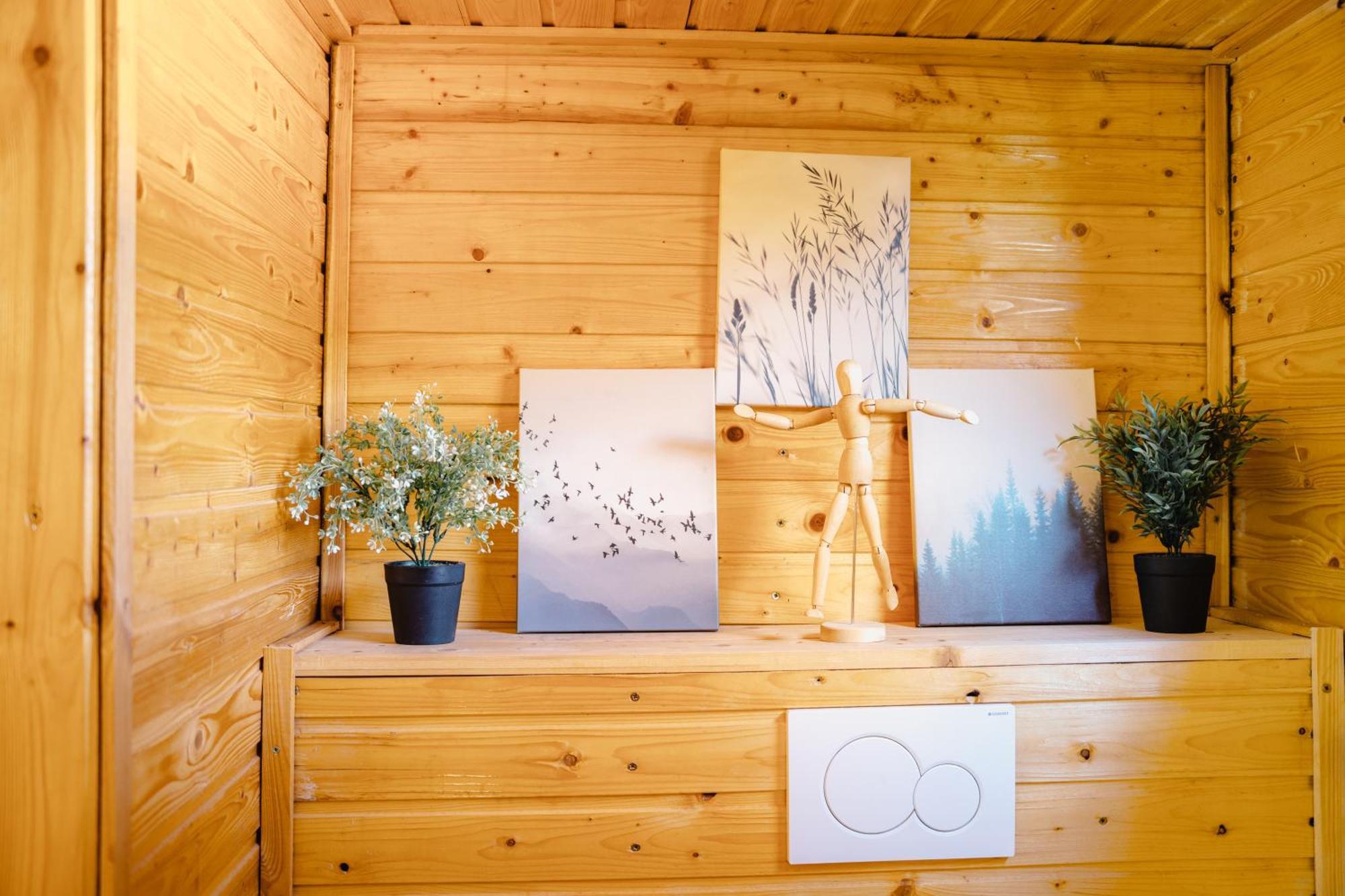 Secret Lake Prag Magic Place Relaxation& Wellness Rehenice Extérieur photo
